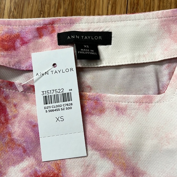 SALE!! NWT Ann Taylor Crop Top - Picture 4 of 6